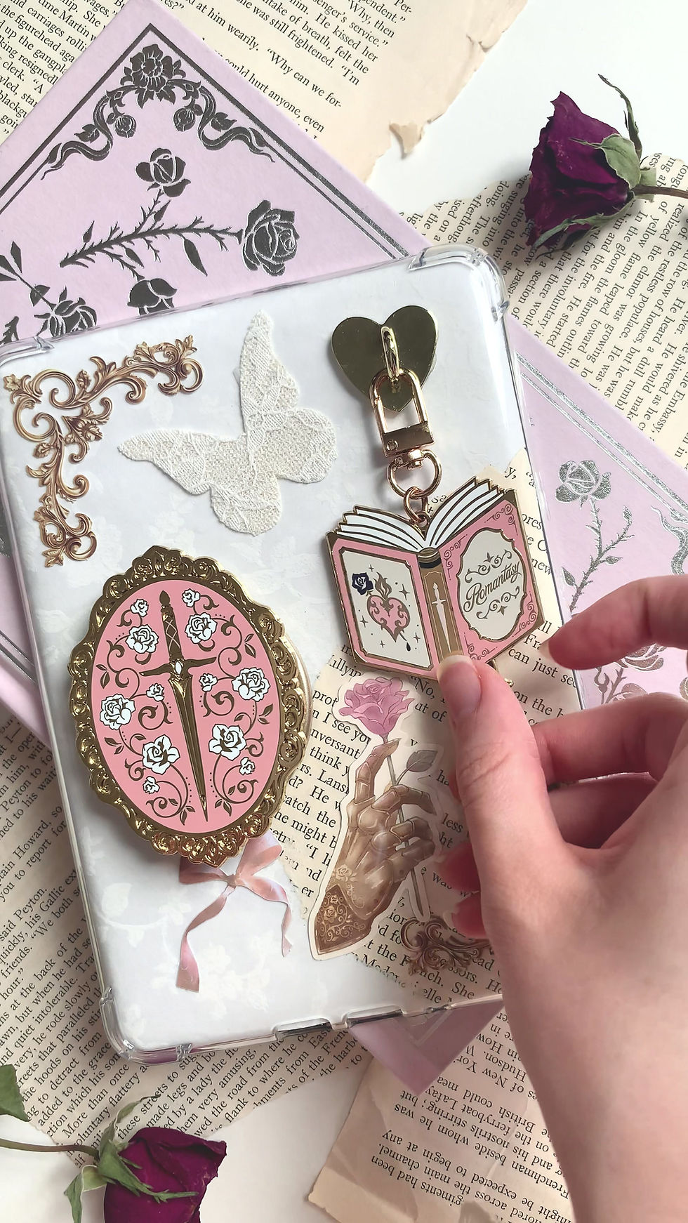 Miniature : PREORDER - Keychain - Book - Romantasy