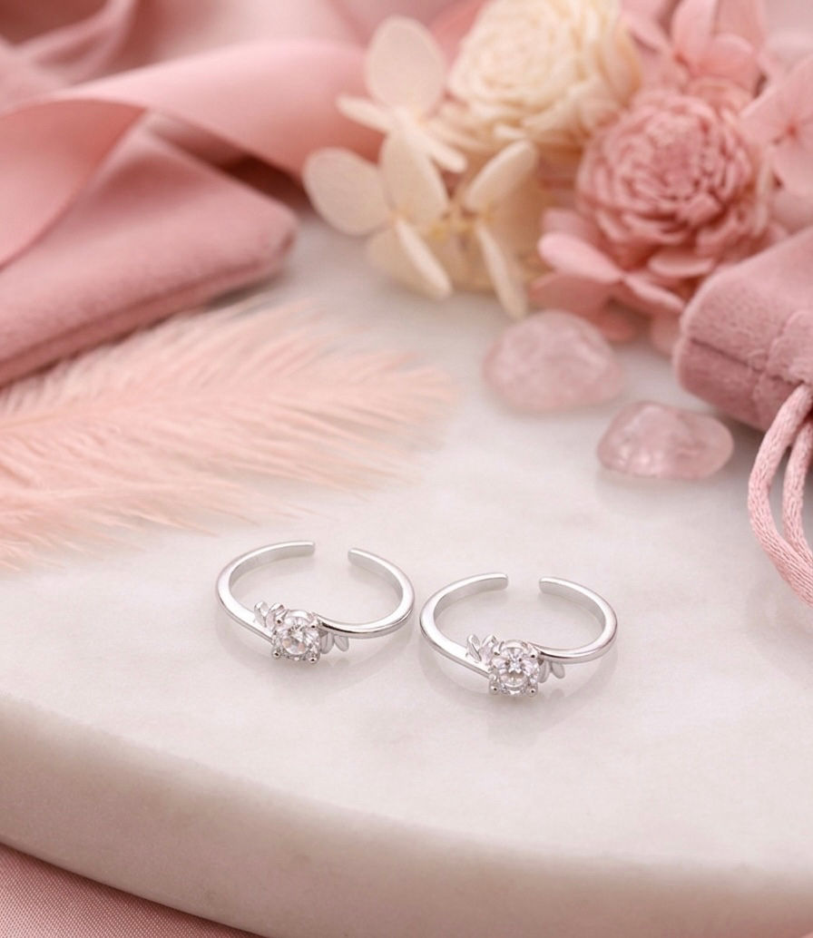 925 Sterling Silver Rhodium Plated Solitaire Leaf Toe Ring Bichiya Pair by Tanyam Jewellers