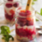 Delicias de avena, yogur, frambuesas y papaya.