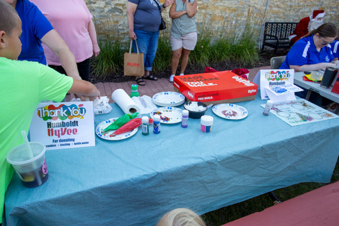 Kiwanis cookie decorating kid craft