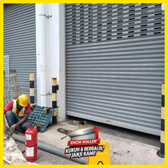 Technician servicing AI-powered roller shutter motor and smart sensors