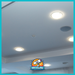 Pemasangan siling plaster dengan sistem lampu pintar 