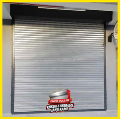 shutter AI melalui dashboard digital Juruteknik melakukan servis motor roller shutter AI dan sensor pintar