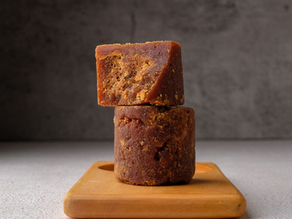 Caramelized gula melaka onions topping a rice dish