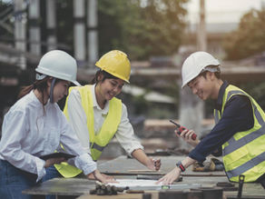 Scaffolding vs. Ladders: Which is Best for Your Project?