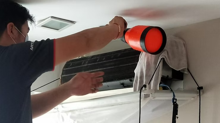 Chemical cleaning process for leaking air conditioner repair
