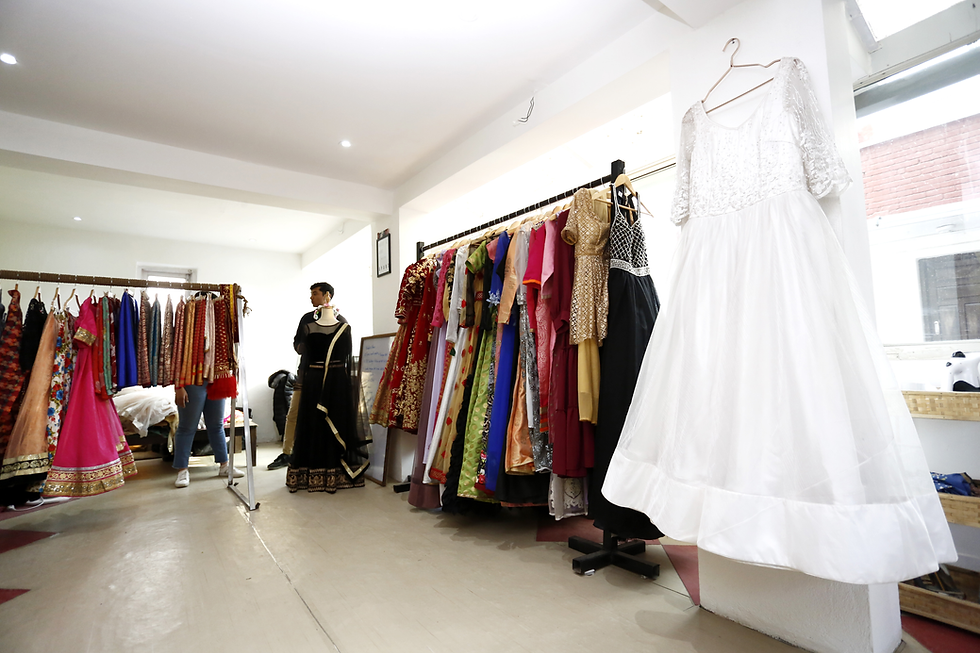 Wedding dinner dress rental in Johor Bahru bridal shop