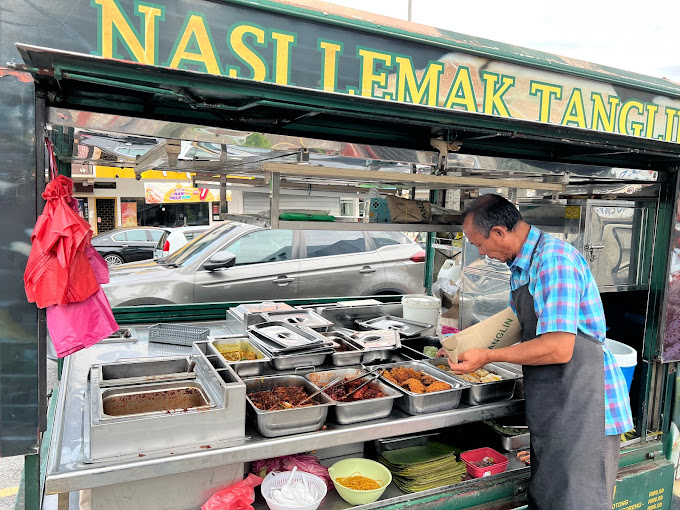 Food truck sewa KL dengan kelengkapan dapur