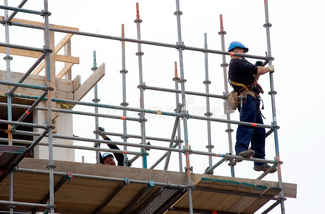 Frame scaffold digunakan pada dinding bangunan untuk kerja pemasangan luar.