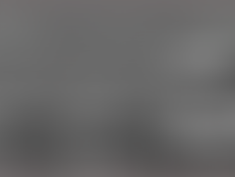 Kamera CCTV dipasang pada siling ruang tamu untuk pemantauan.