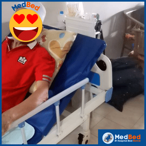 Close-up katil hospital elektrik premium dengan kawalan moden