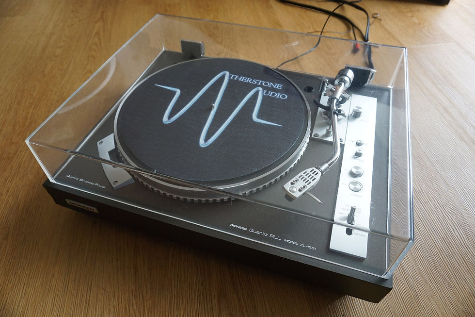 Pioneer XL-1551 Turntable