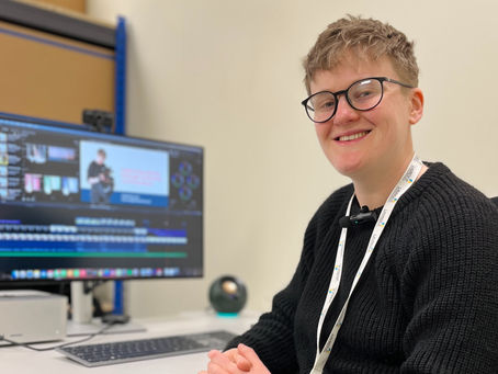 Hannah Quinn videographer & founder of Video HQ