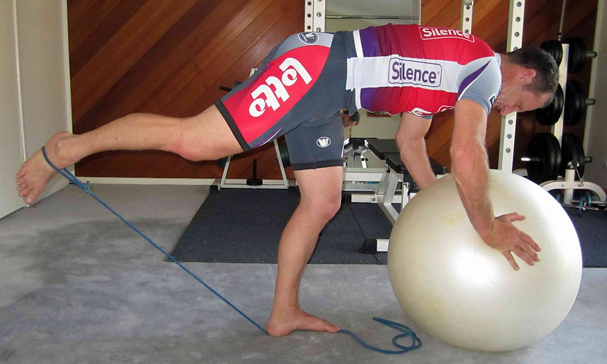 SB cyclists kbacks.JPG