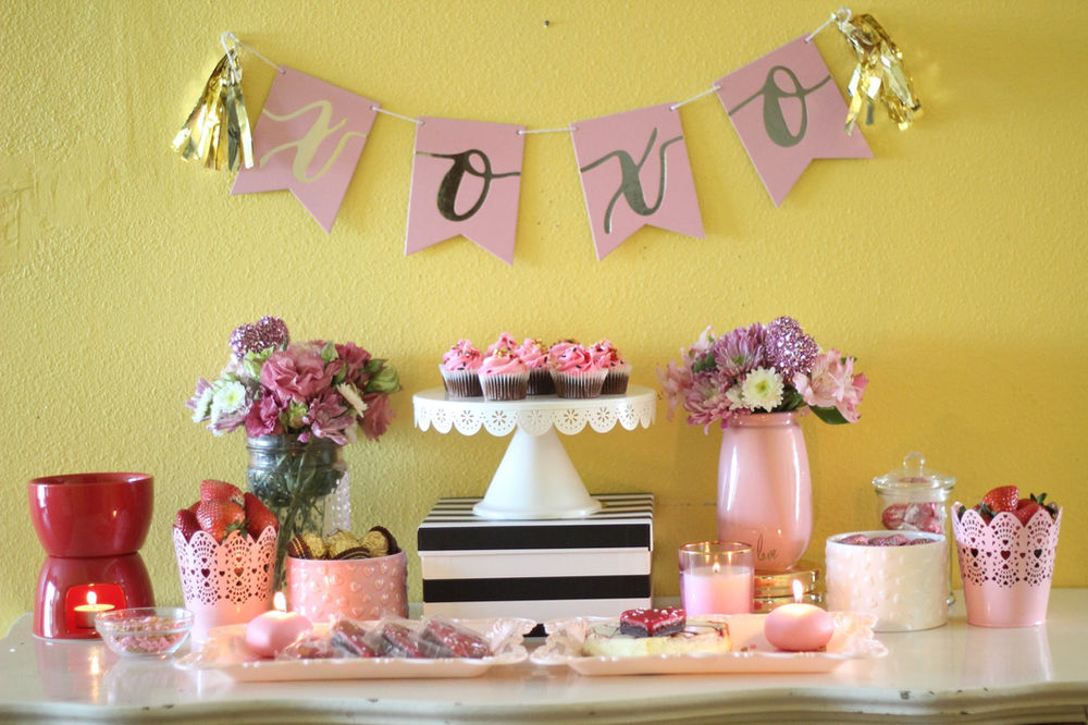 Candy Buffet Table Decor For Valentine's Day