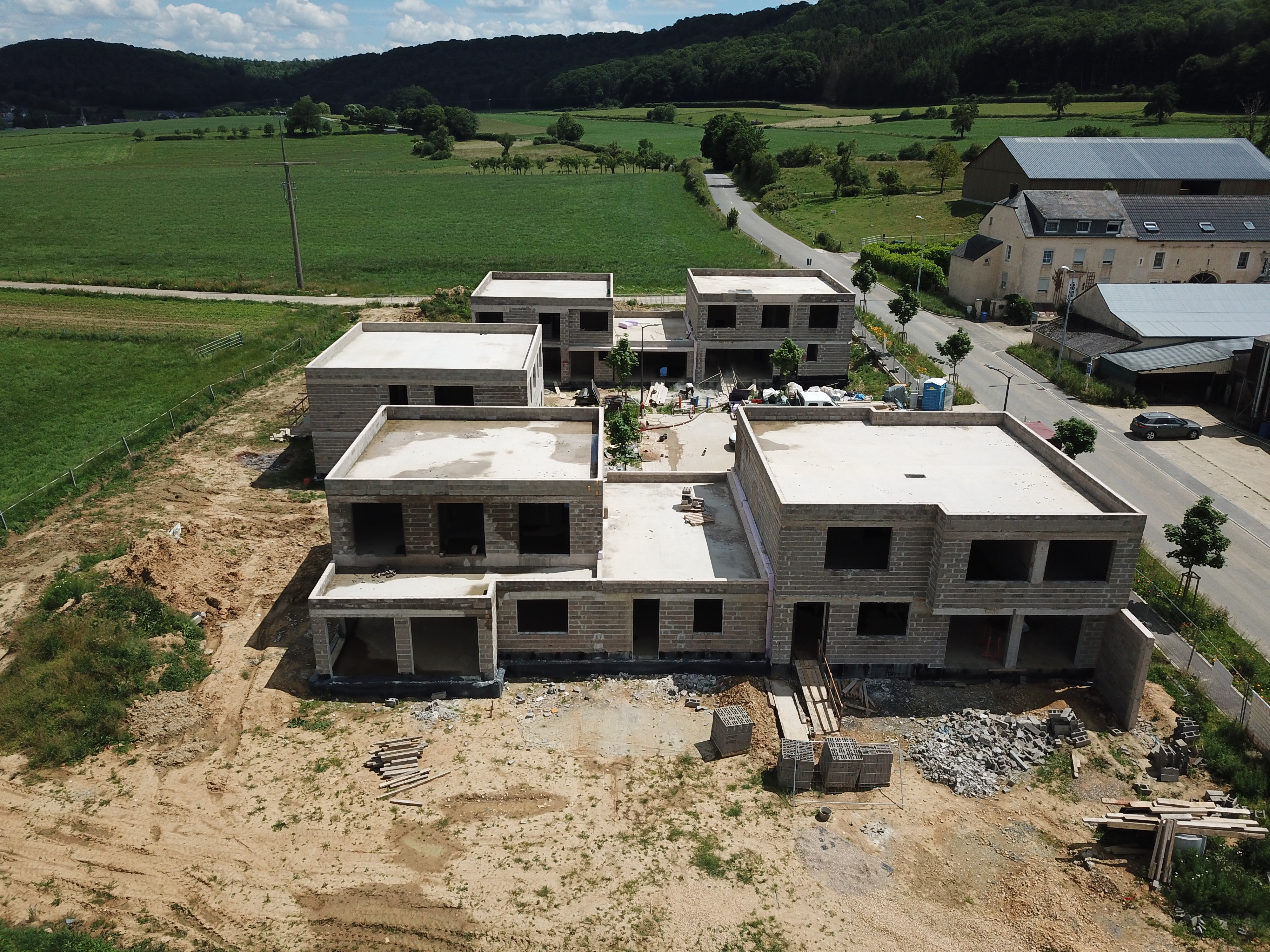 Cinq maisons unifamiliale à Ehner