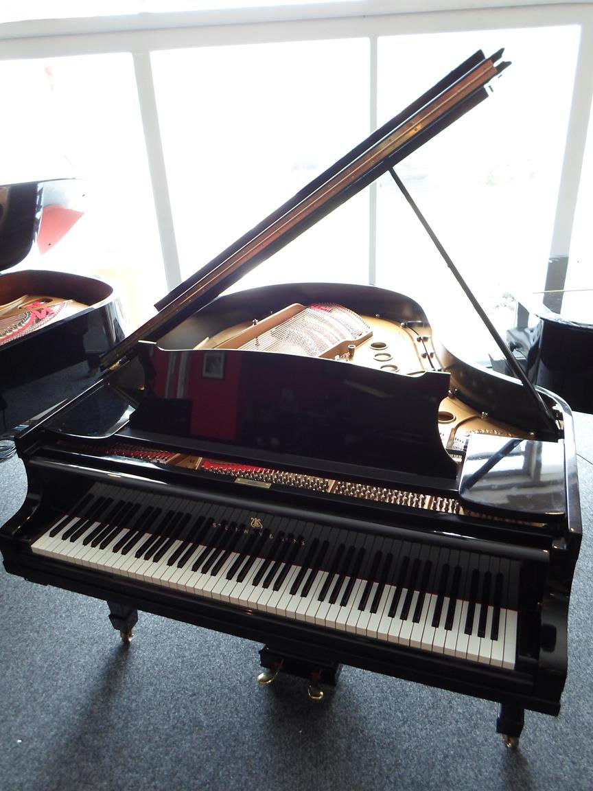 Steinway Model M