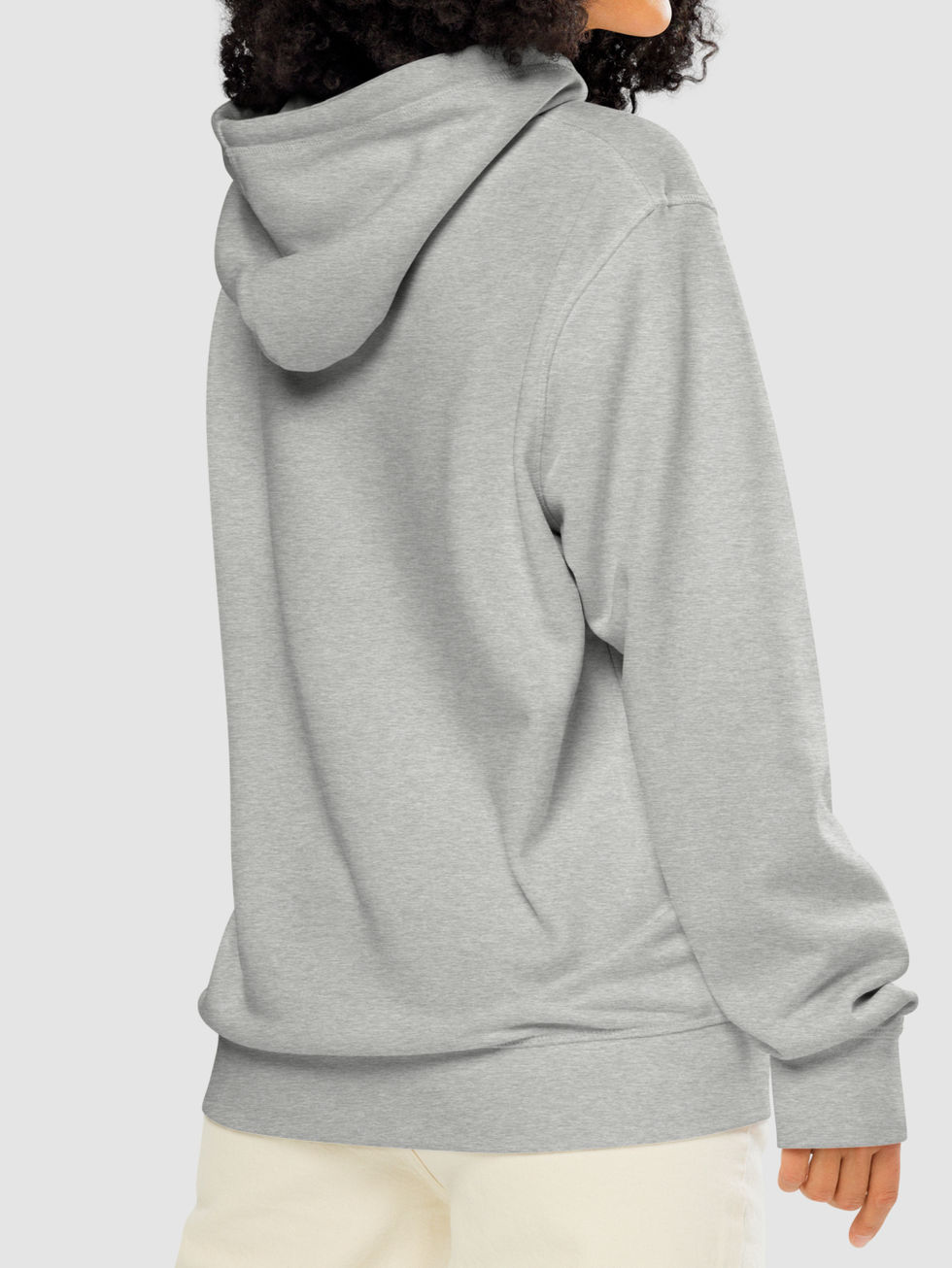 vue de dos du modele femme portant le hoodie gris chiné "player shadow" logo noir devant