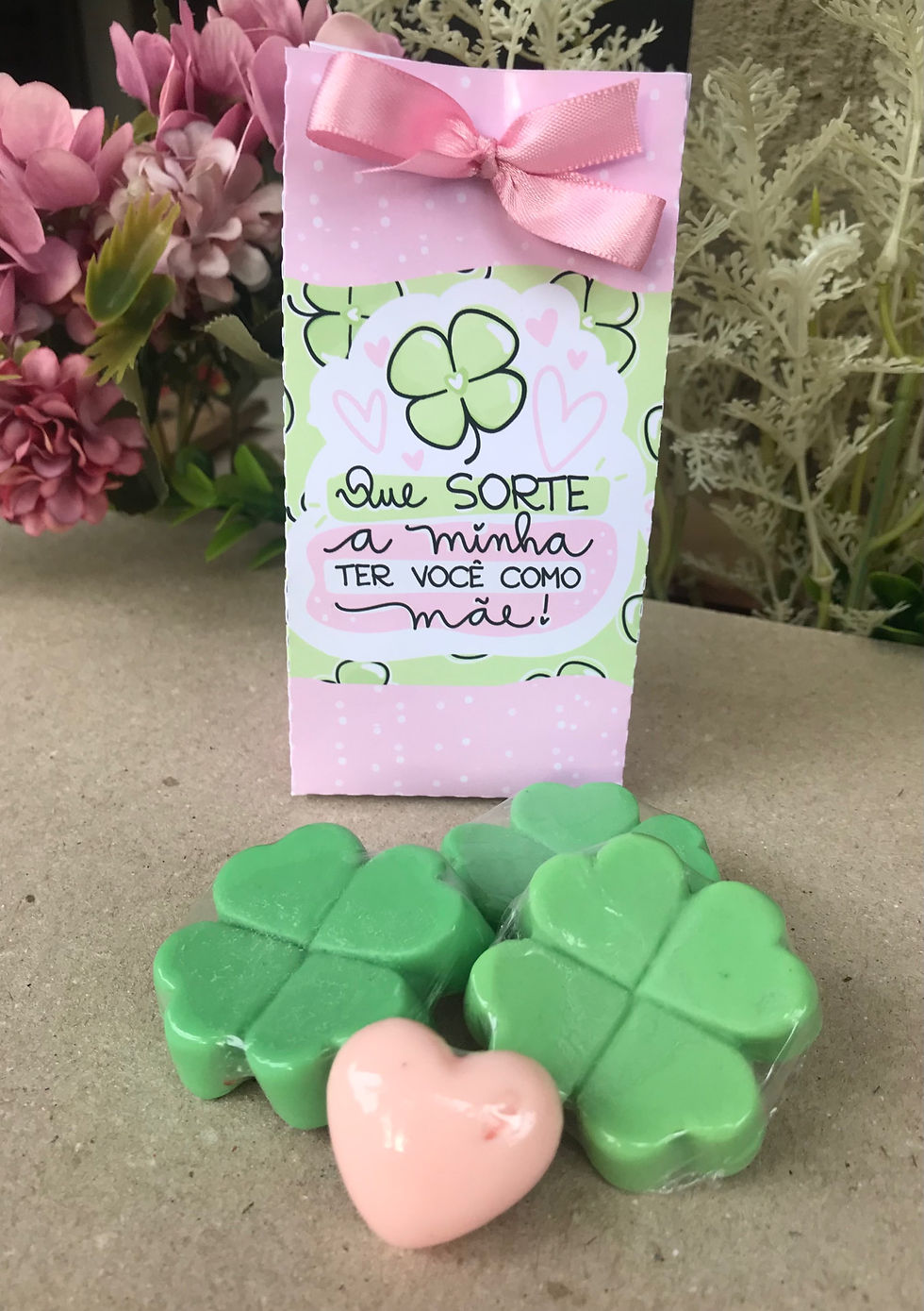 Lembrancinha Dia das Mães Caixinha com 4 Sabonetes