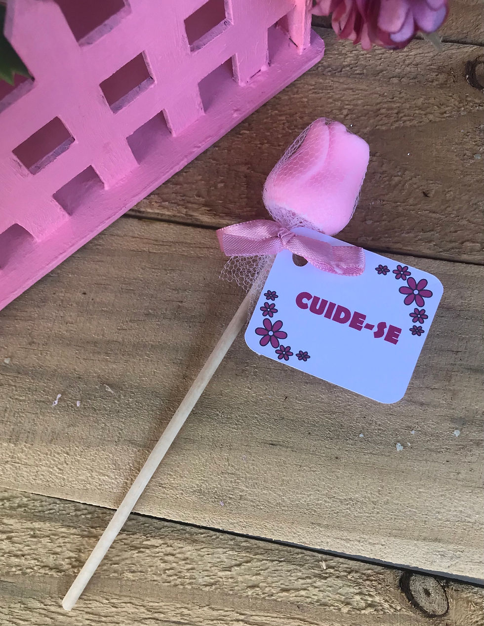 Lembrancinha Outubro Rosa Sabonete Botão de Rosa com Caule, Fita e Tag.