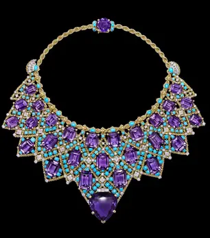 Améthyste : Origine, Histoire et Secrets d’une Gemme Violette Majestueuse