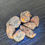 Thumbnail: Lot de Yooperlite Brute – 41,24 carats – Syénite fluorescente du Michigan