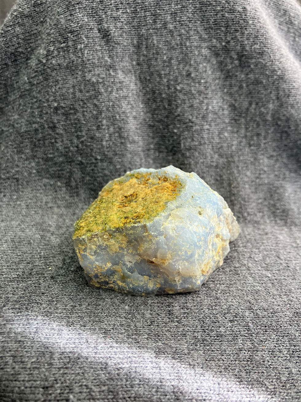 Thumbnail: Agate calcédoine bleue – brut – 5x4x3cm - 78gr. - Trestia, Roumanie Réf. CALT5