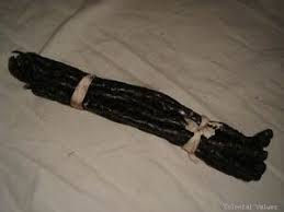 BLACK BOUJI CANDLE