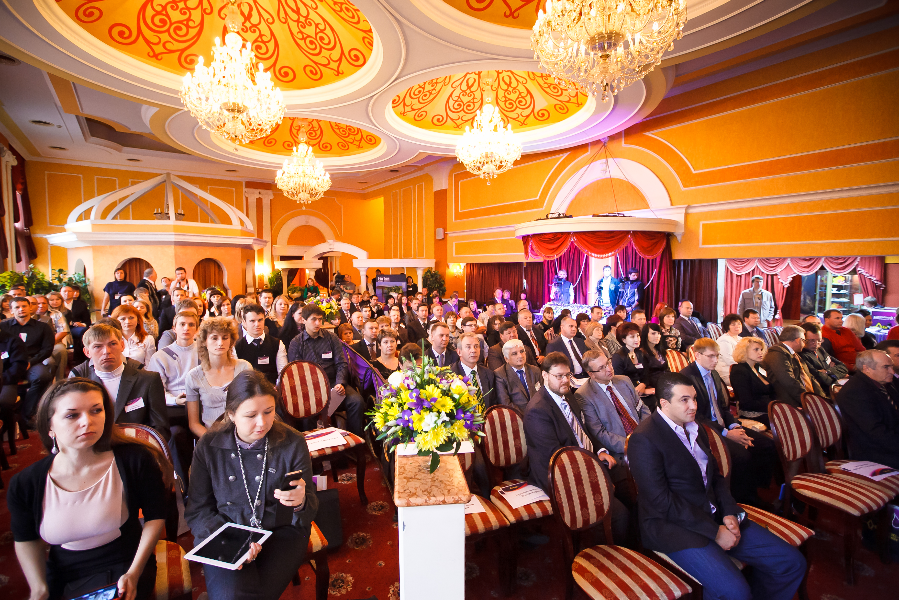 компании девелоперы. королев росатом. девелоперы. юридическая компания туров и партнеры. крок компания лого.