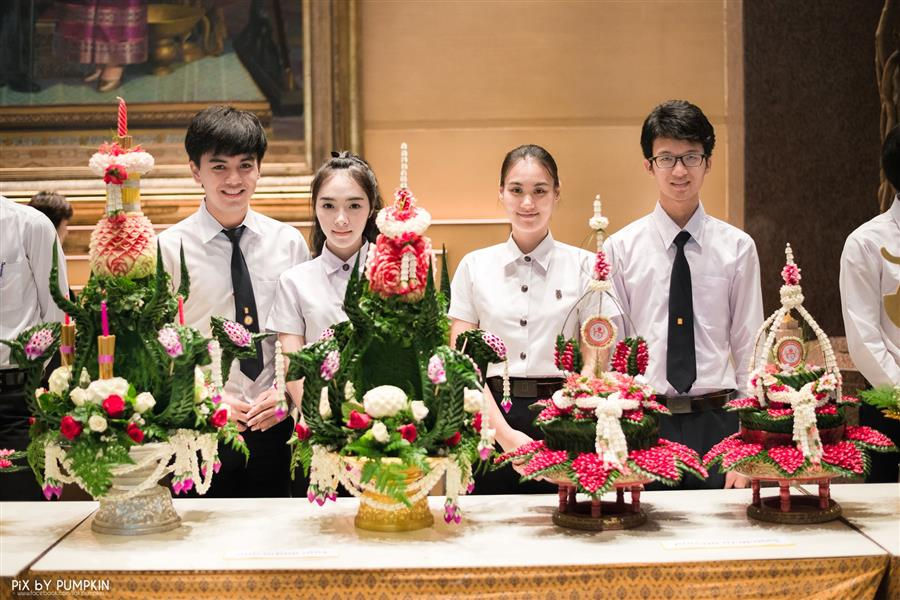 ไหว้ครู นิเทศศาสตร์ 58 (9)