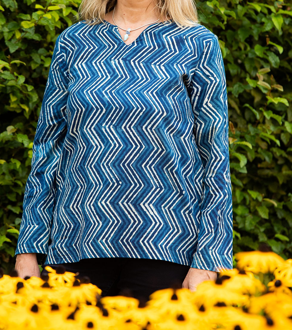 Thumbnail: Female Kurta, Long Sleeve Fitted Top, Indigo Zigzag