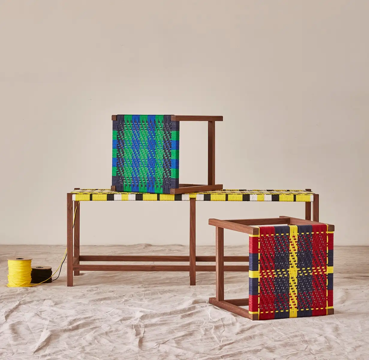 série de mobilier tissé par Heechan Kim