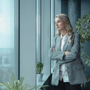 How Fractional Directors Navigate the Identity Shift from Executive to Independent Leader