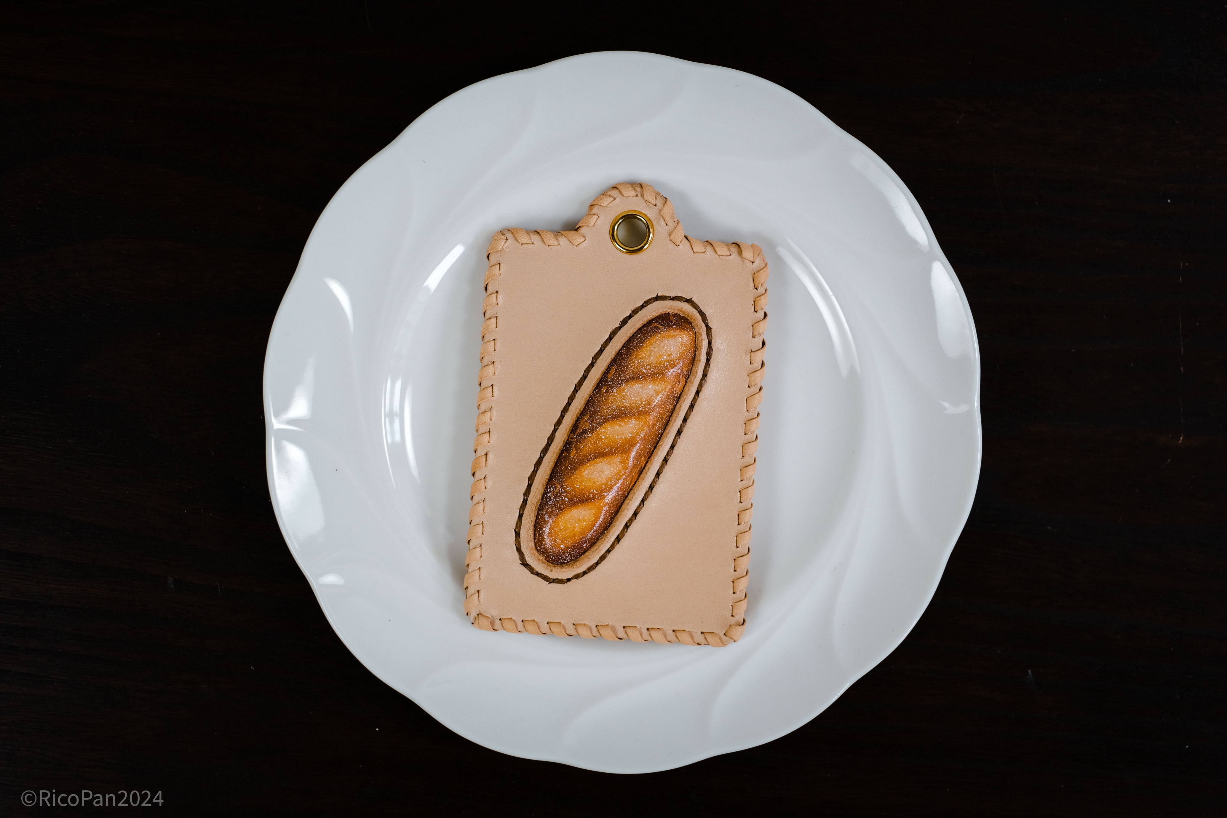 パンの革パスケース(バゲット)