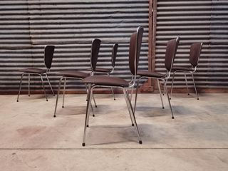 Miniature : Lot de 6 chaises en chrome et vinyle de marque" le gal" 70