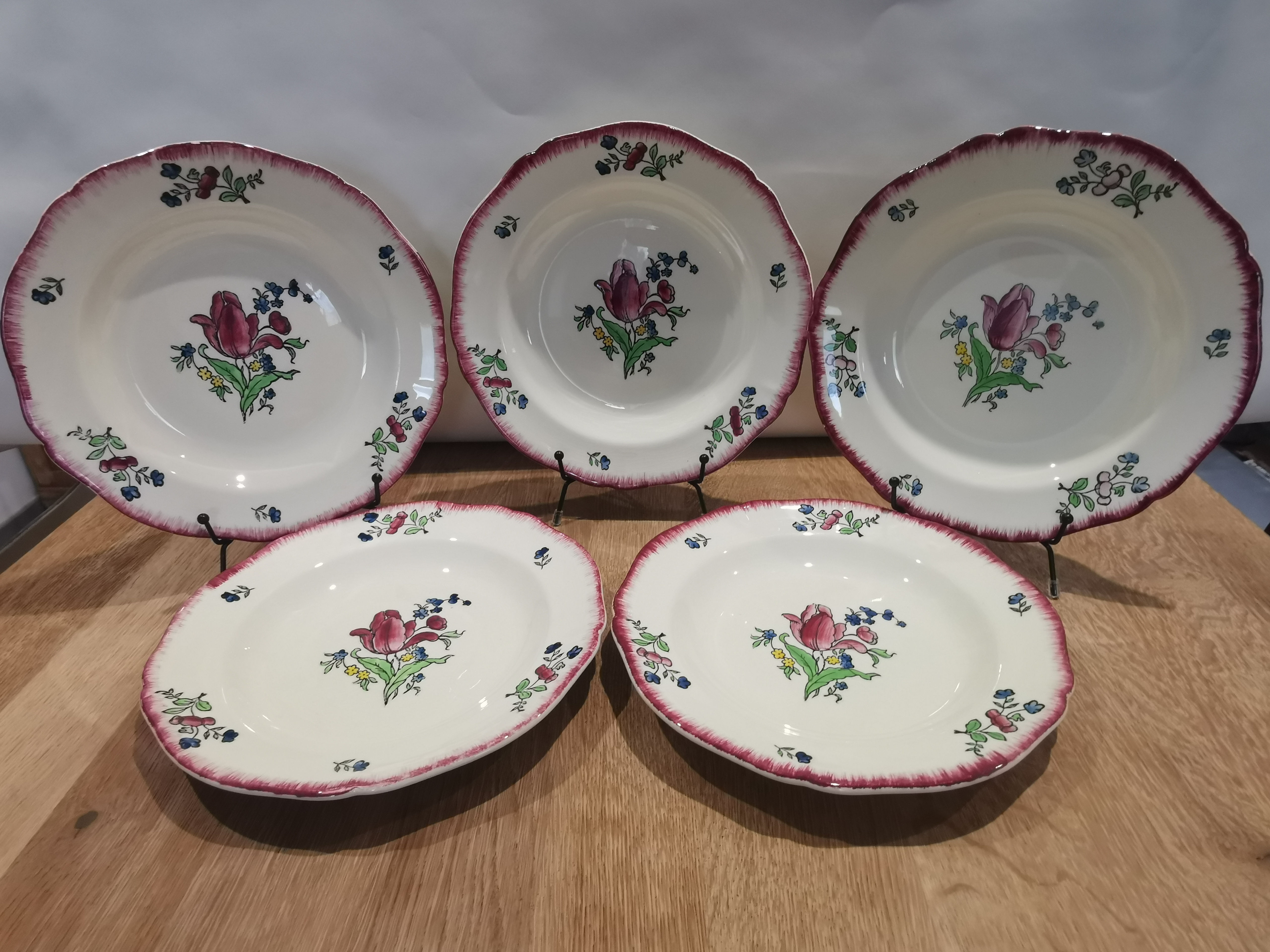 Set de 5 assiettes creuse ancienne en faïence de Gien motif "lorraine"
