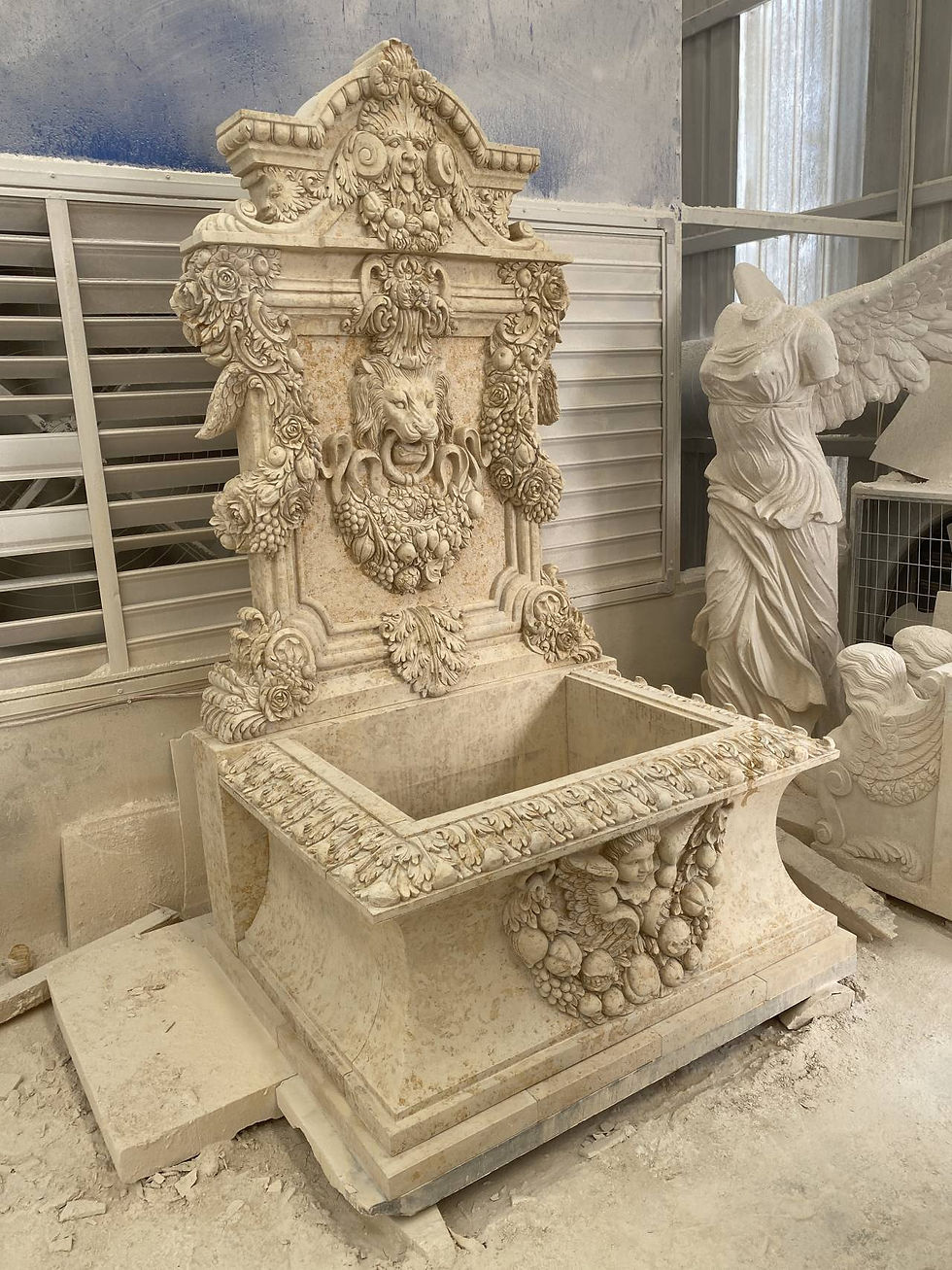 Thumbnail: Marble Wall Fountain