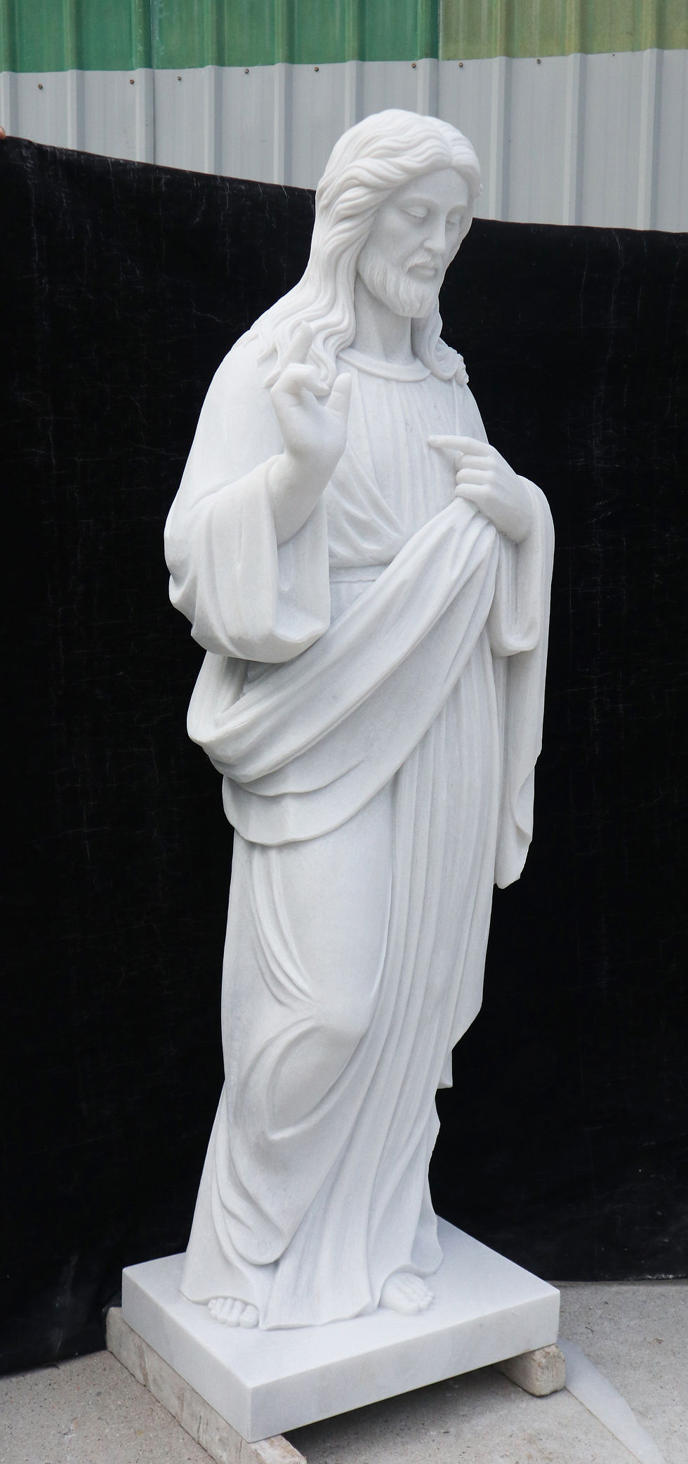 Thumbnail: Marble Jesus Statue