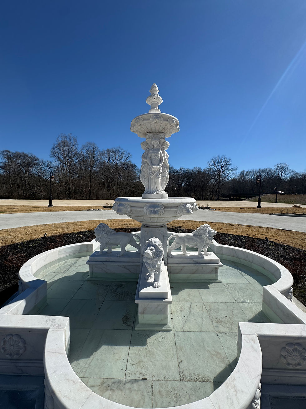 Thumbnail: Carved Marble Lion Estate Fountain