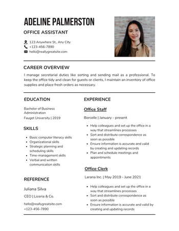 Black and White Simple Office Assistant Resume.png