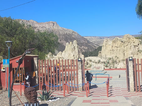 La Paz/BO – o vento é o escultor no Valle de La Luna