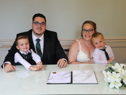 Sam & Stephen’s Elegant Wedding at Lewes Town Hall