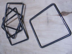 Cadre en acier rond plié et soudé