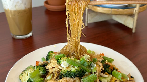 Pad Woon Sen (Stir Fried Glass Noodle)