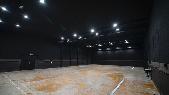 Studio13_DSC00031.jpg