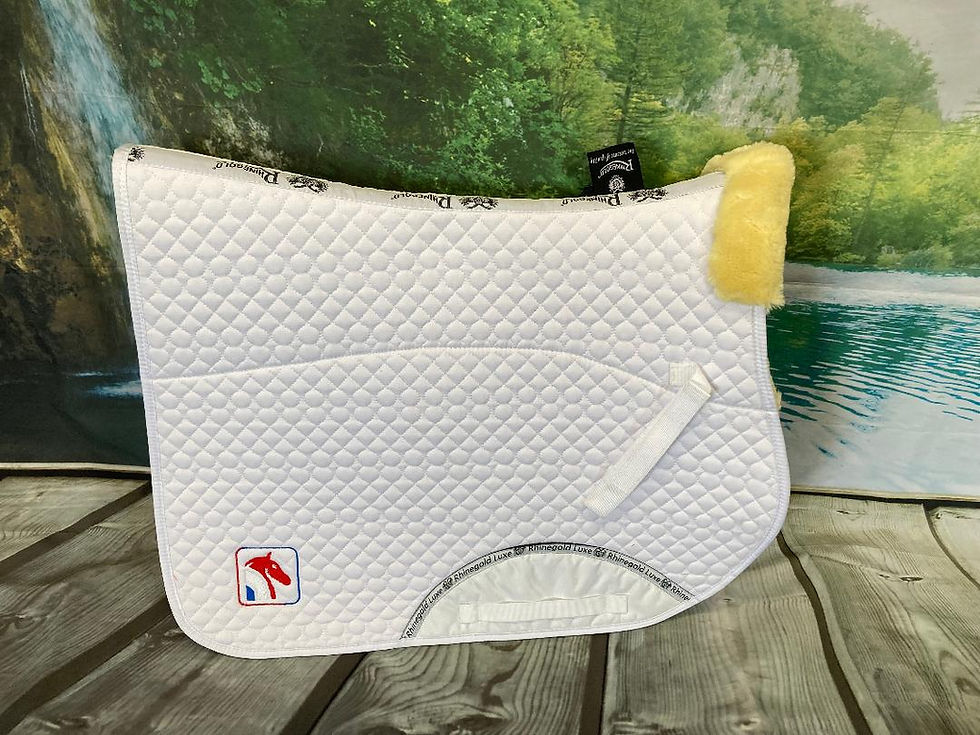 Thumbnail: Fur Dressage Saddle Cloth