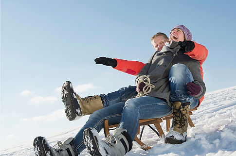 Familie im Schnee-1.jpg