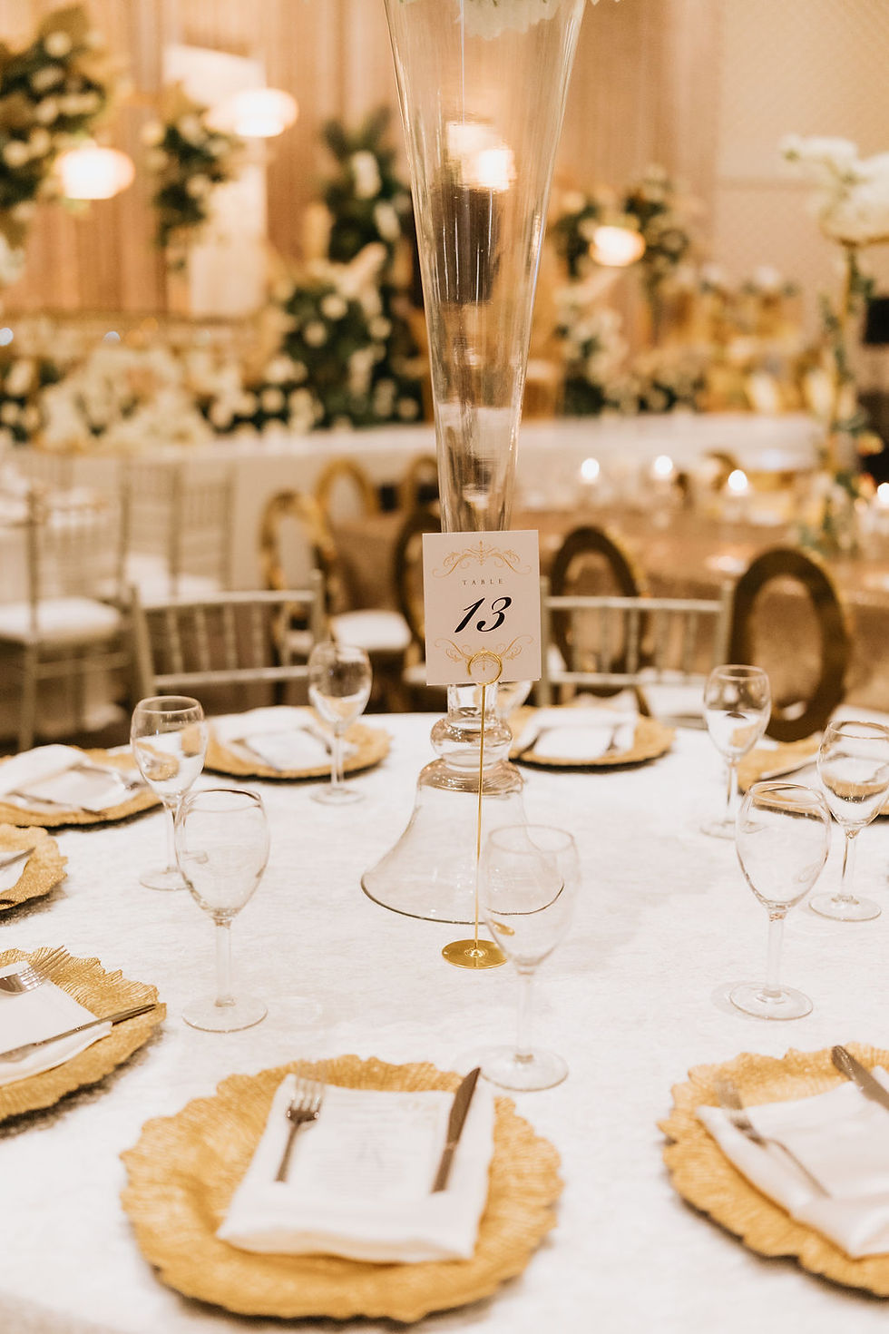 Elegant wedding table setup with luxurious gold accents