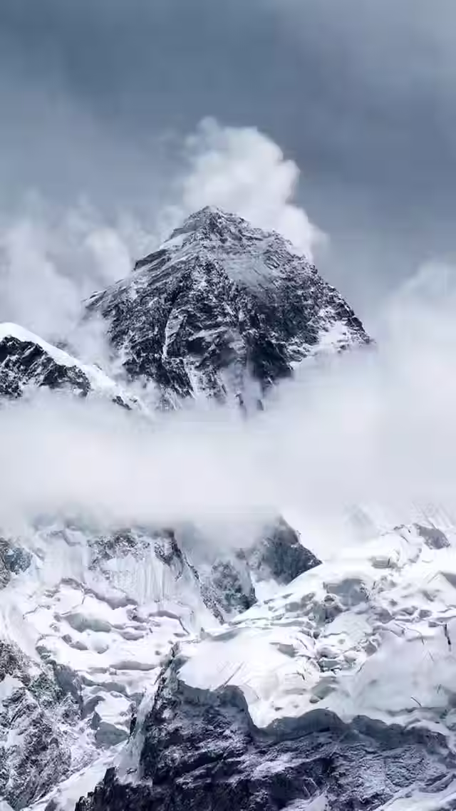 image of mount Everest with a snow storm