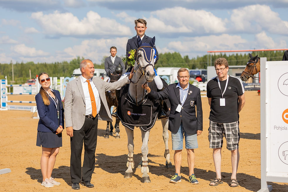 Valtteri Gundersby ja Clavina Y voittivat Myrkyn Pohjola Gp'n. Kuva Minna Etelämäki.